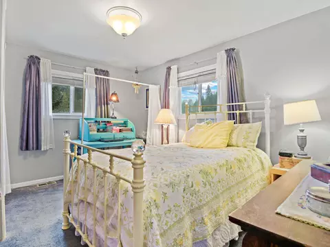 Bedroom - 15404 E Scribner Rd, Spokane, WA 99217 photo 1 of 4