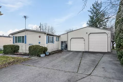 18920 E Bloom Cir, Greenacres, WA 99016