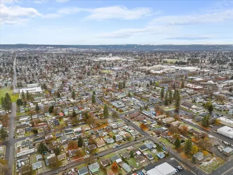 View/Area - 615 E Dalke Ave, Spokane, WA 99208 photo 5 of 6