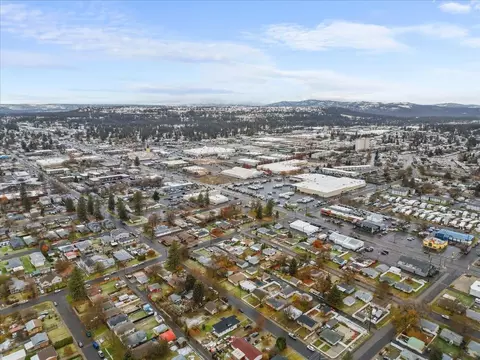 View/Area - 615 E Dalke Ave, Spokane, WA 99208 photo 6 of 6