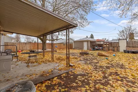Exterior - 615 E Dalke Ave, Spokane, WA 99208 photo 2 of 6