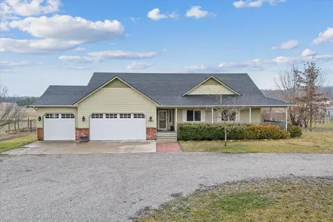7525 W Ridgeway Rd, Deer Park, WA 99006