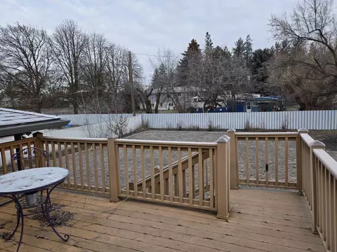 Exterior - 5207 E 8th Ave, Spokane Valley, WA 99212 photo 3 of 6