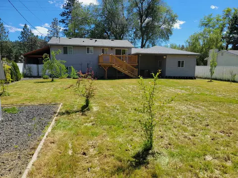 Exterior - 5207 E 8th Ave, Spokane Valley, WA 99212 photo 4 of 6