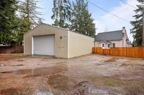 414 E 1st St, Deer Park, WA 99006