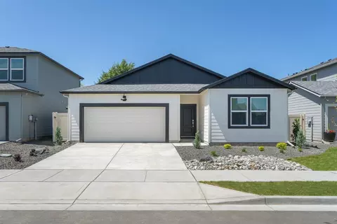 619 E L St, Deer Park, WA 99006