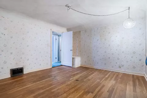 514 E Hoffman Ave, Spokane, WA 99207 photo 17