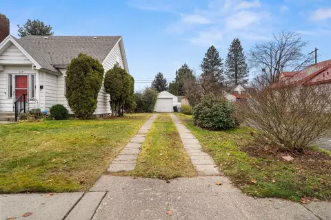 514 E Hoffman Ave, Spokane, WA 99207 photo 2