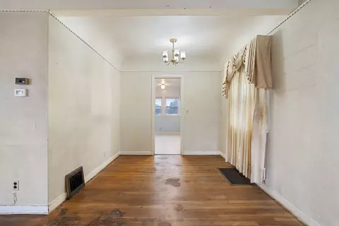 514 E Hoffman Ave, Spokane, WA 99207 photo 5