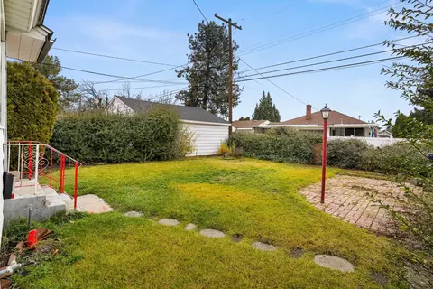 514 E Hoffman Ave, Spokane, WA 99207 photo 26