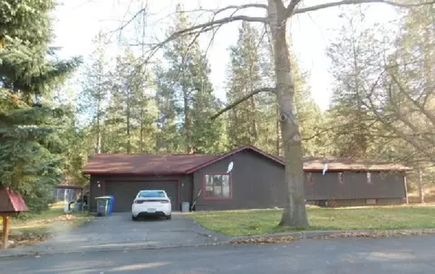825 S Center Dr, Spokane Valley, WA 99212