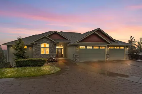 7526 N Cedar Rd, Spokane, WA 99208