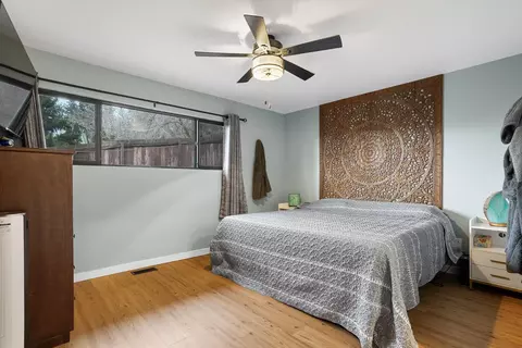 Bedroom - 3728 E 16th Ave, Spokane, WA 99223 photo 1 of 4