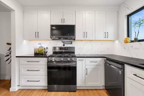 Kitchen - 3728 E 16th Ave, Spokane, WA 99223 photo 3 of 3
