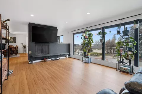 Living - 3728 E 16th Ave, Spokane, WA 99223 photo 1 of 3