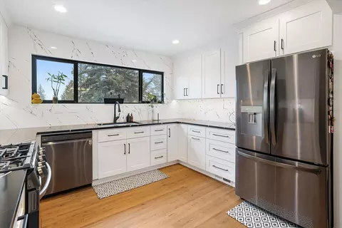 Kitchen - 3728 E 16th Ave, Spokane, WA 99223 photo 2 of 3