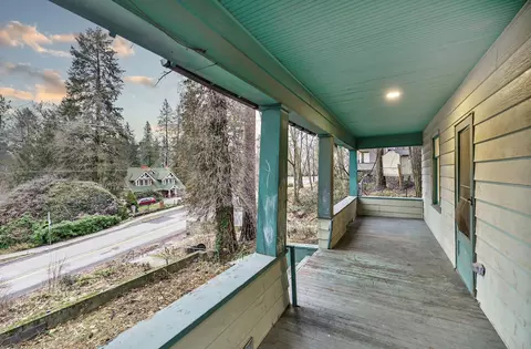Exterior - 2014 E 17th Ave, Spokane, WA 99203 photo 2 of 10