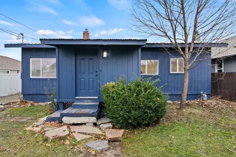 114 N Hutchinson St, Spokane Valley, WA 99212
