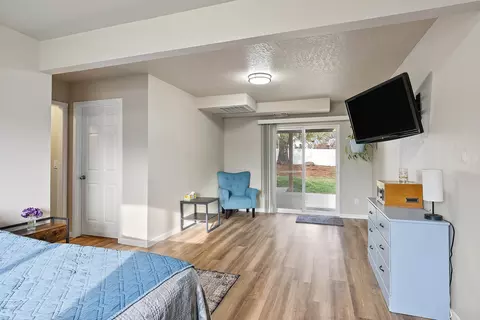 Bedroom - 807 E Silver Pine Rd, Colbert, WA 99005 photo 2 of 6