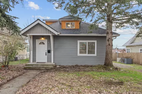 1811 W W Augusta Ave, Spokane, WA 99205