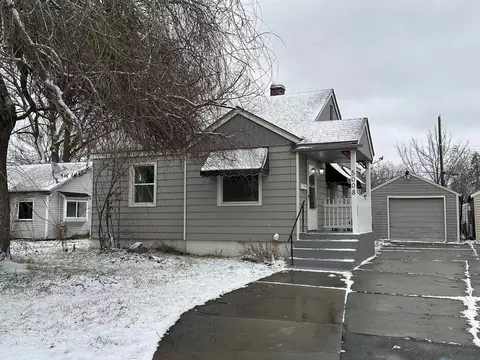 5008 N Whitehouse St, Spokane, WA 99205