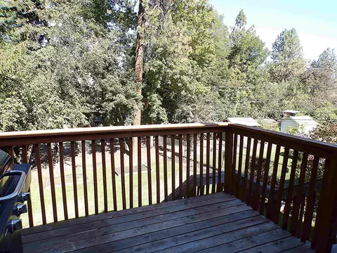 Exterior - 3913 E 13th Ave, Spokane, WA 99202 photo 5 of 7