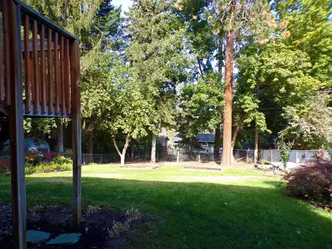 Exterior - 3913 E 13th Ave, Spokane, WA 99202 photo 6 of 7