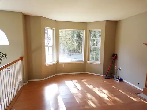 Living - 3913 E 13th Ave, Spokane, WA 99202 photo 2 of 5