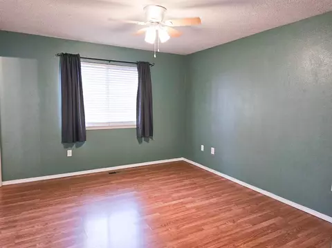 Bedroom - 3913 E 13th Ave, Spokane, WA 99202 photo 1 of 4
