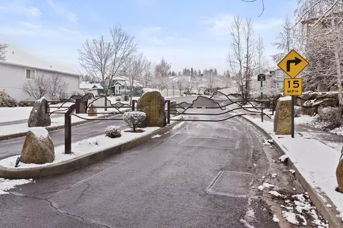 108 E Sapphire Ln, Spokane, WA 99218 photo 38