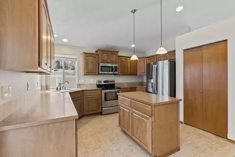108 E Sapphire Ln, Spokane, WA 99218 photo 10