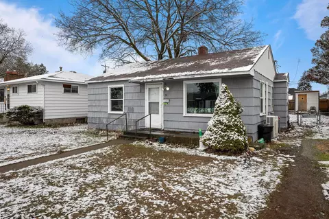 51 Everett Ave, Spokane, WA 99207 photo 2