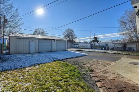 Exterior - 2608 E Central Ave, Spokane, WA 99208 photo 9 of 11