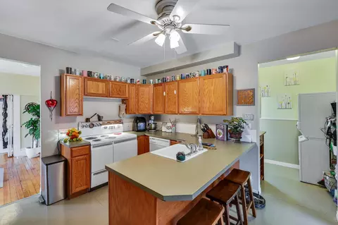 Kitchen - 420 E 7th Ave, Spokane, WA 99202 photo 3 of 4