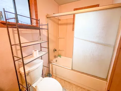 Bath - 700 Minter Blvd, Marcus, WA 99151 photo 1 of 2