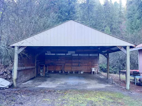 Exterior - 700 Minter Blvd, Marcus, WA 99151 photo 7 of 7