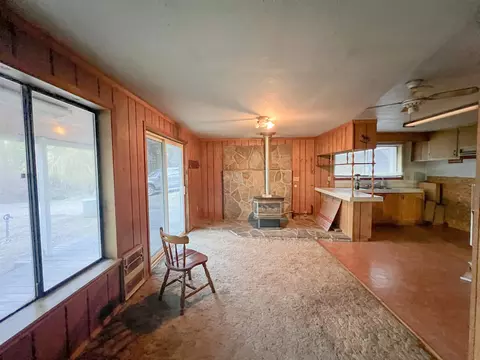 Living - 700 Minter Blvd, Marcus, WA 99151 photo 2 of 4