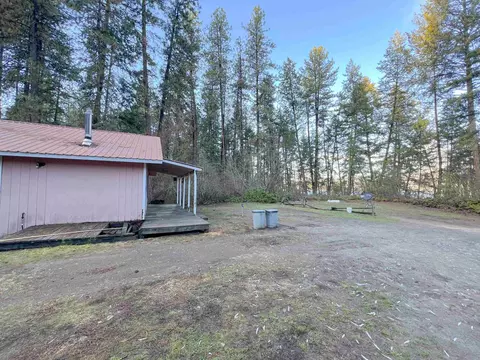 Exterior - 700 Minter Blvd, Marcus, WA 99151 photo 2 of 7