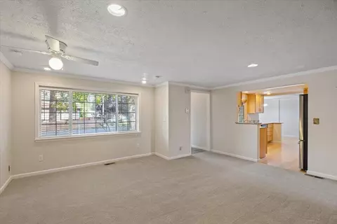Living - 10004 E 10th Ave, Spokane Valley, WA 99206 photo 2 of 5