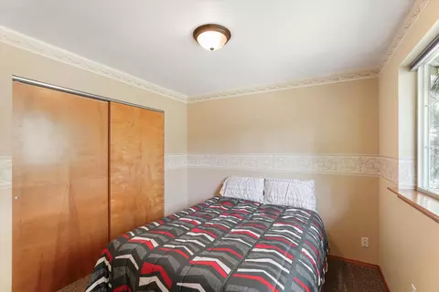Bedroom - 10104 E 16th Ave, Spokane Valley, WA 99206 photo 1 of 4