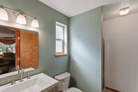 Bath - 10104 E 16th Ave, Spokane Valley, WA 99206 photo 1 of 2