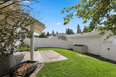 Exterior - 10104 E 16th Ave, Spokane Valley, WA 99206 photo 6 of 7