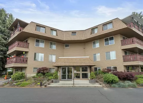 9020 N Country Homes Blvd # 19, Spokane, WA 99218