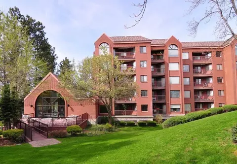 221 E Rockwood Blvd #205, Spokane, WA 99202