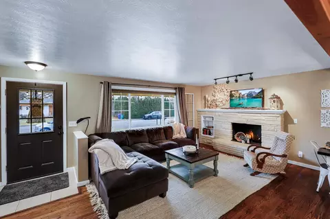 12117 E 25th Ave, Spokane Valley, WA 99206 photo 2