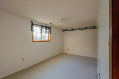 Bedroom - 2703 E Thurston Ave, Spokane, WA 99223 photo 5 of 8