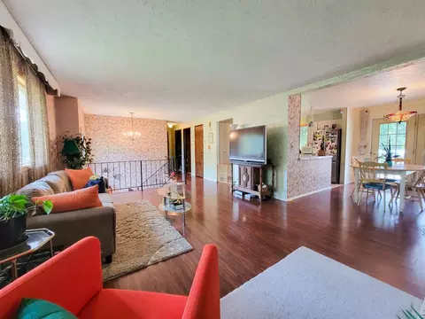 Living - 2703 E Thurston Ave, Spokane, WA 99223 photo 4 of 9