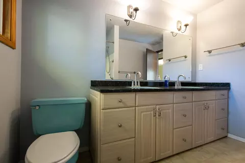 Bath - 2703 E Thurston Ave, Spokane, WA 99223 photo 1 of 3