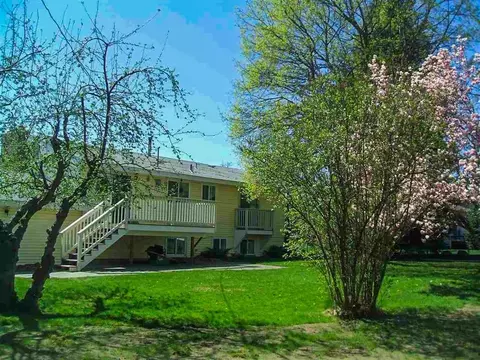 Exterior - 2703 E Thurston Ave, Spokane, WA 99223 photo 8 of 8