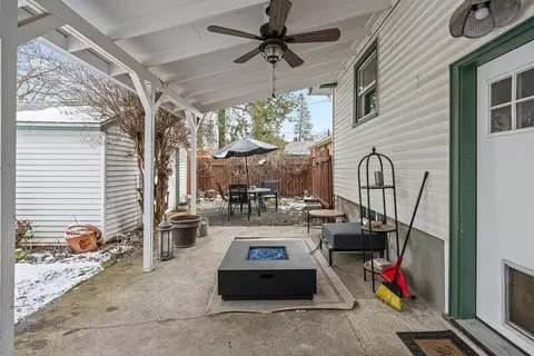 943 E 38th Ave, Spokane, WA 99203 photo 22